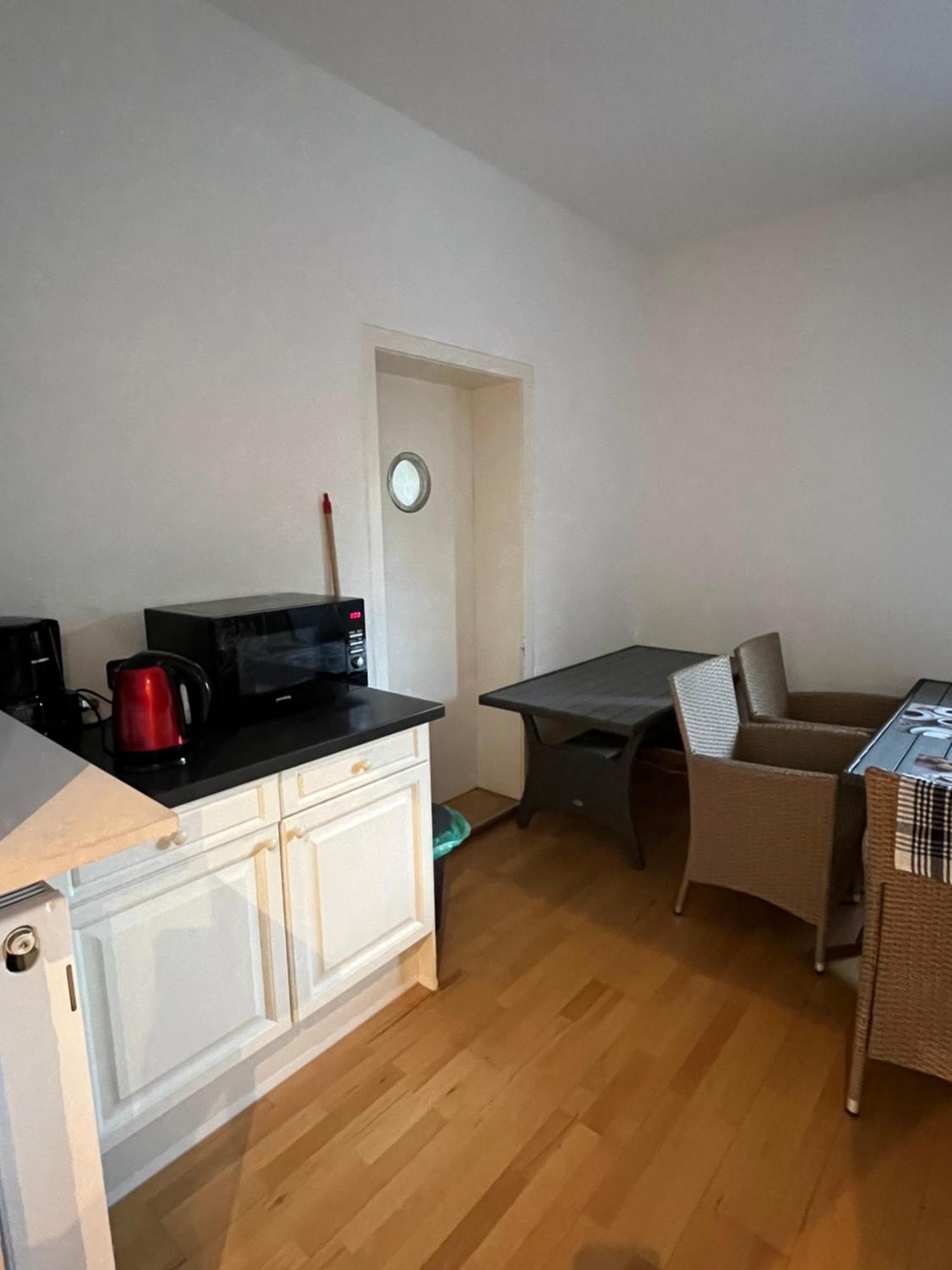Doppelzimmer, Tv- Bad, Kuehlschrank- Parkplatz-17 Meine Eksteriør bilde