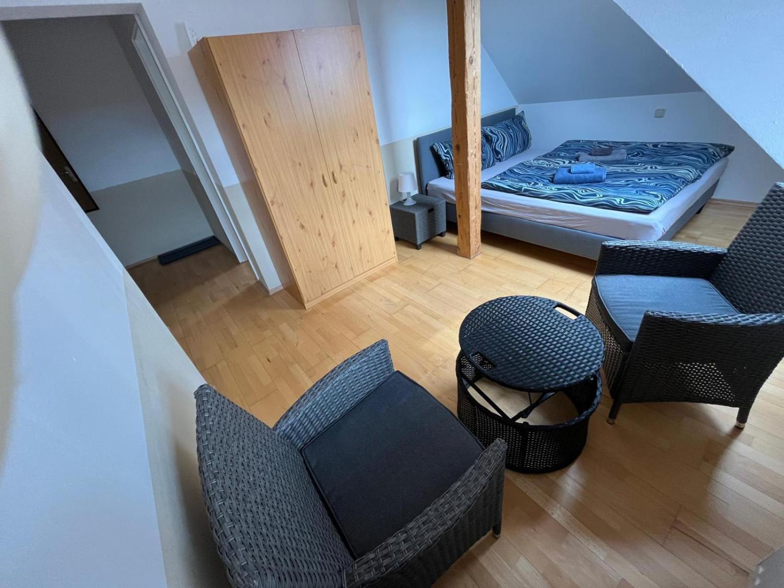 Doppelzimmer, Tv- Bad, Kuehlschrank- Parkplatz-17 Meine Rom bilde